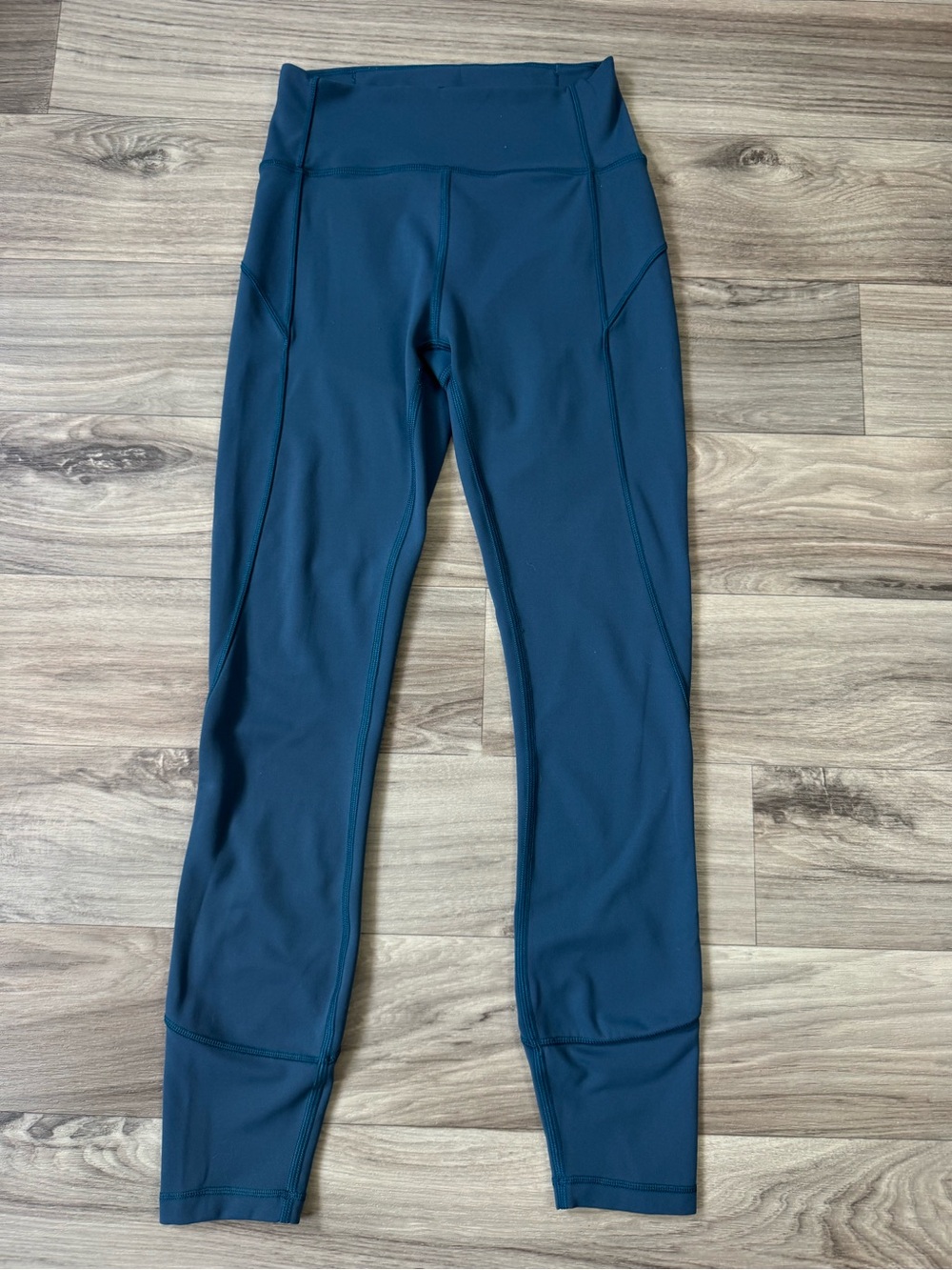 Lululemon In Movement 7/8 Tight (Everlux 25") in Nile Blue Size 4